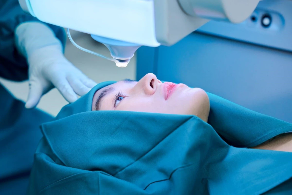operatie relex smile pro la clinica Vitreum